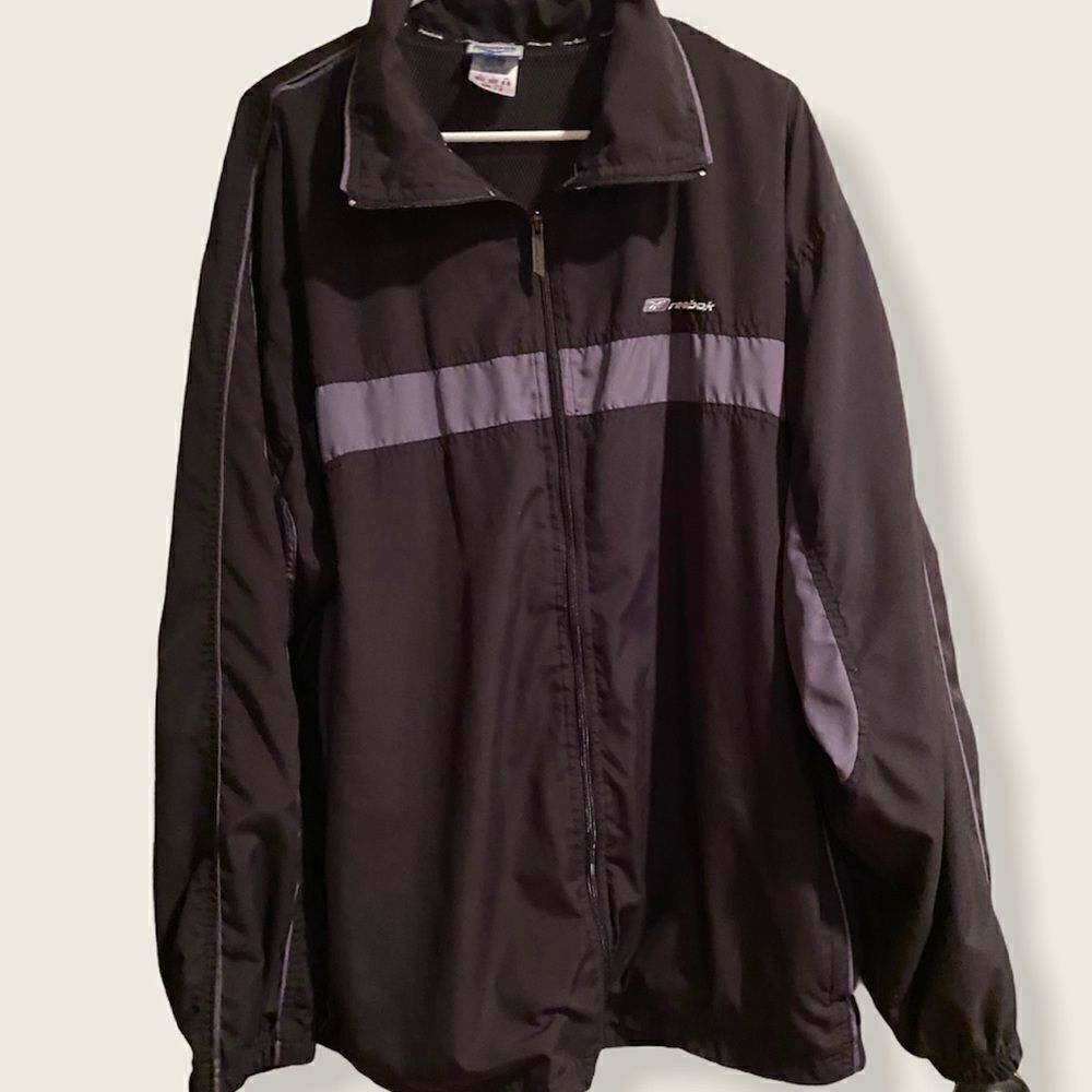 REEBOK WINDBREAKER  